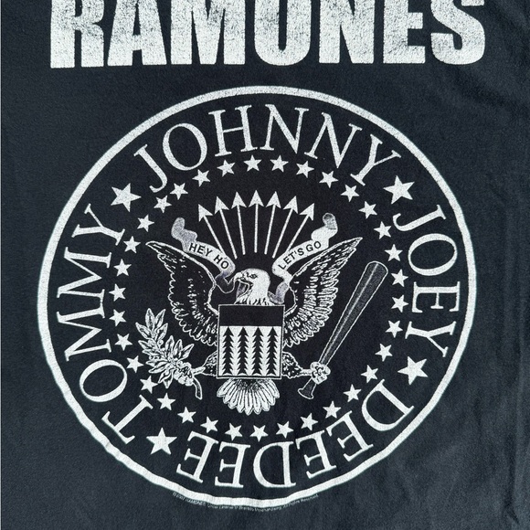 Ramones • 2007 Tshirt - Picture 2 of 3